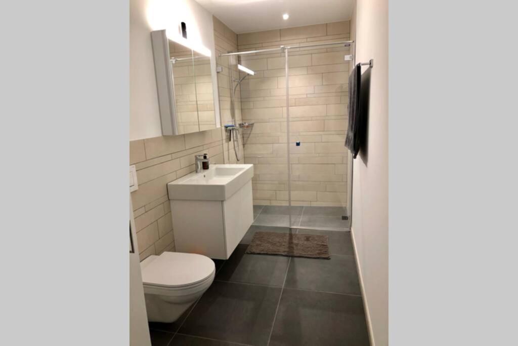 Beautiful Sunny New 1 Bed Apt Flims Luaran gambar